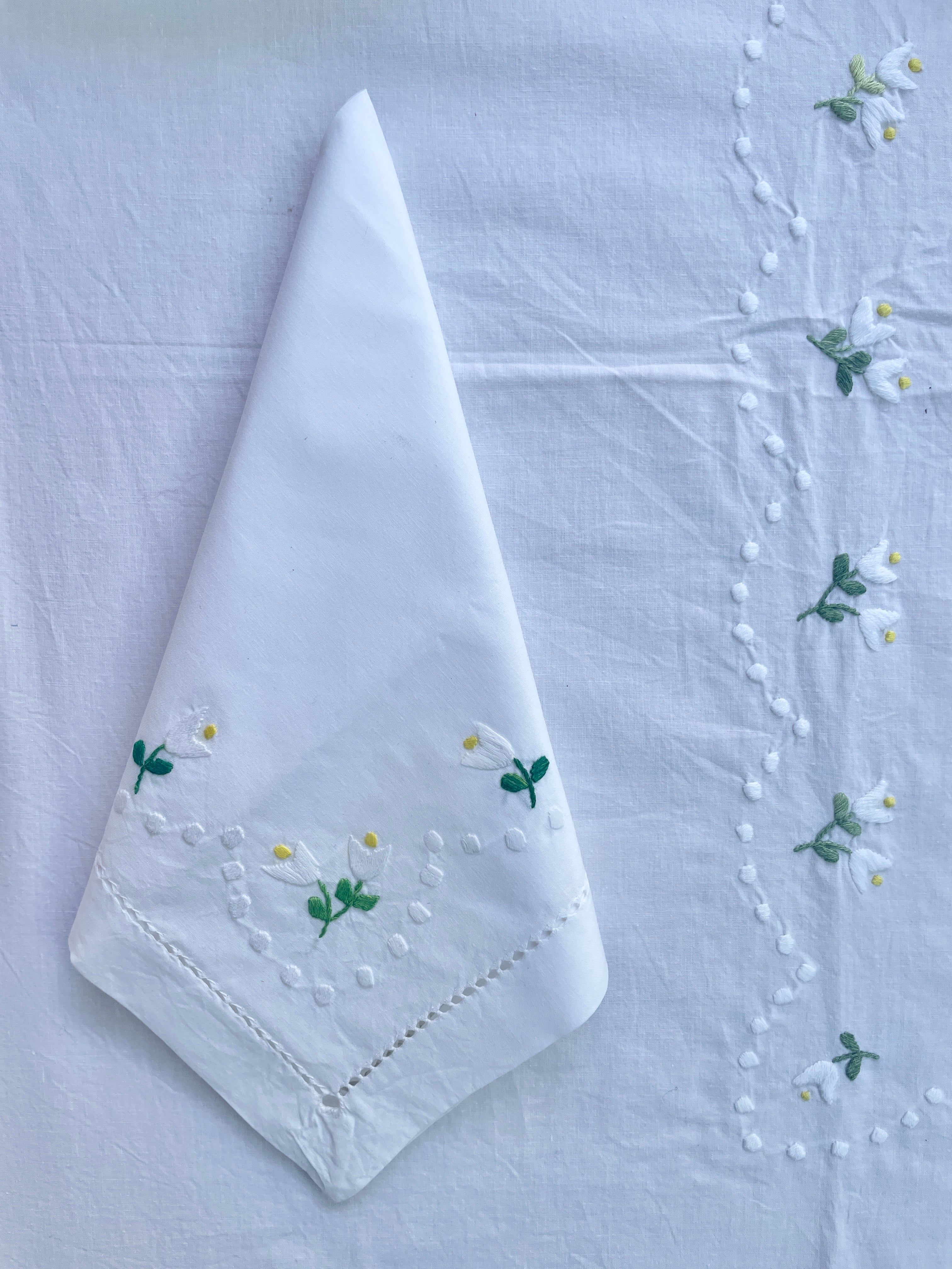 Tulip Flower Embroidered Table Cloth The Charpoy