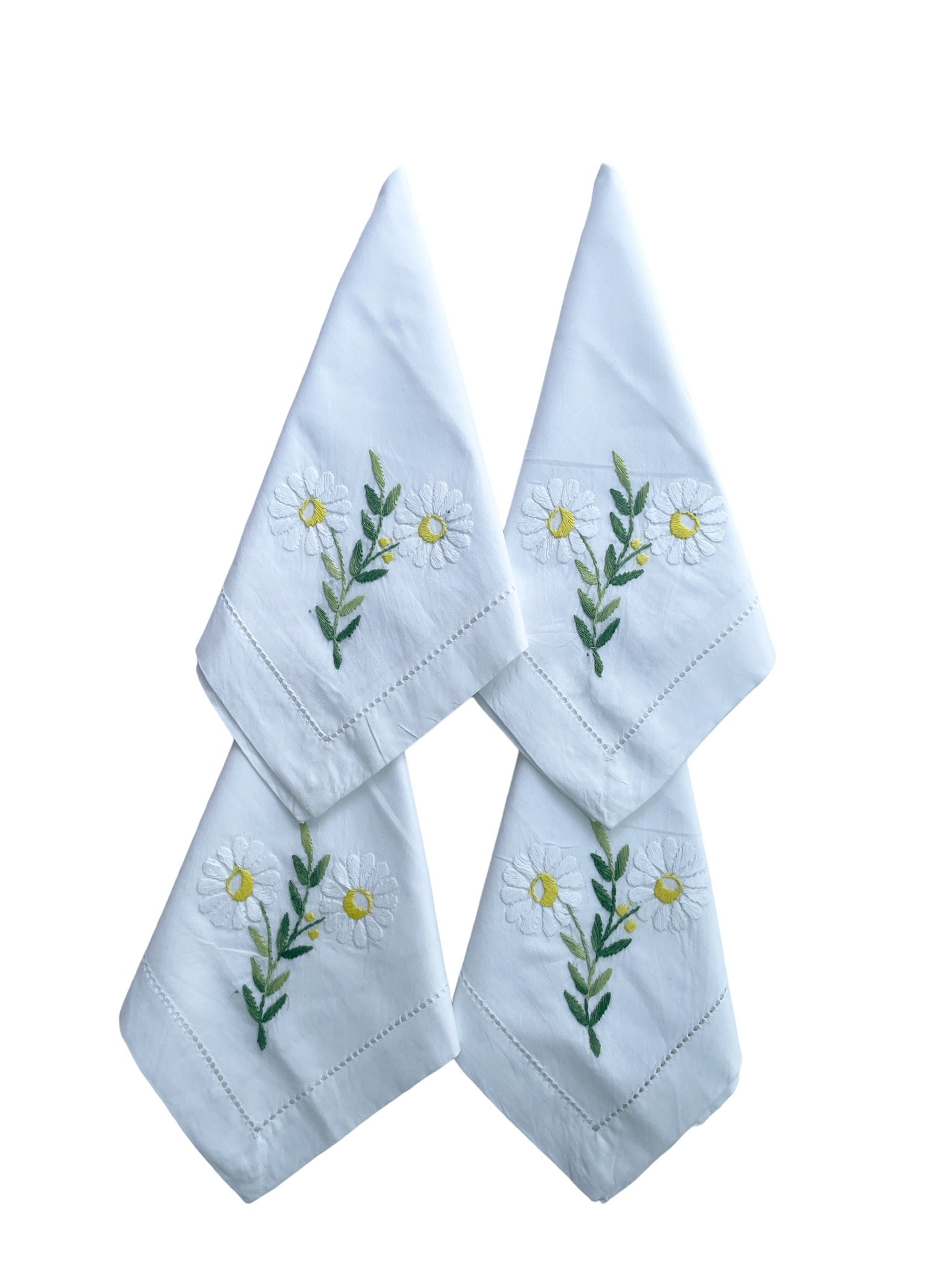 White Daisy Embroidered (Set Of Four) The Charpoy