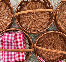 Load image into Gallery viewer, VINTAGE INSPIRED WILLOW BASKET